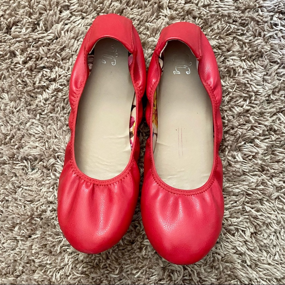 JOURNEY COLLECTION Bright Red Ballet Flats Size 10